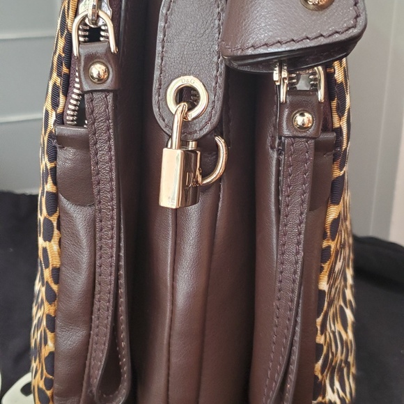 D&G Leopard Print Lily Twist Bag - Picture 3 of 8